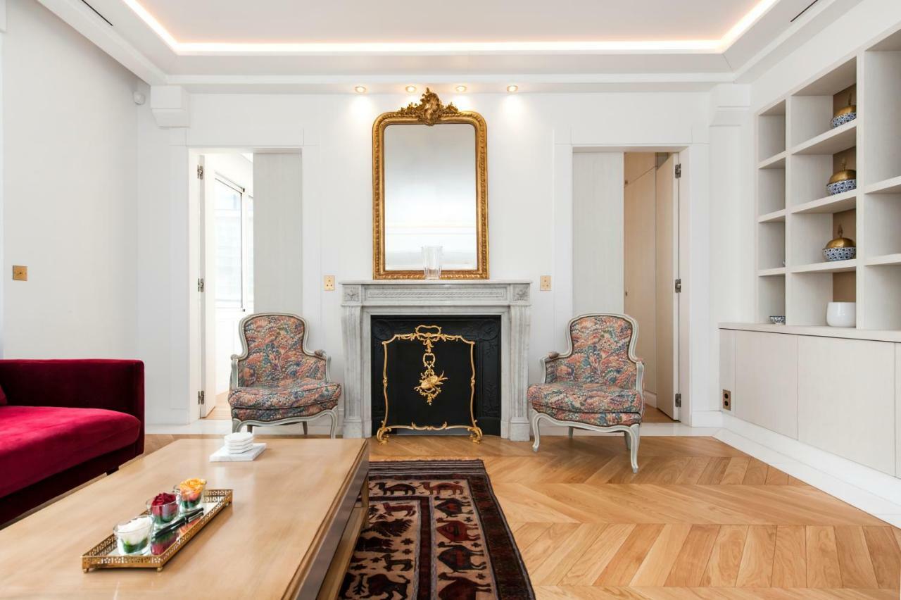 Luxury Montaigne Apartment Париж Екстериор снимка